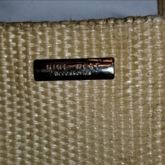 Vintage Nine West Faux Basket Weave - Small Bag - Picture 2 of 9